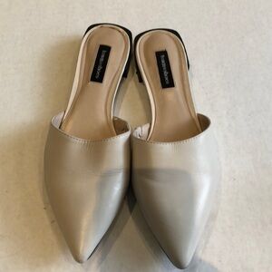 Aldo shoes pointed cream cute mules in 8 fits a 7.5